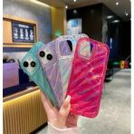 İphone 11 Uyumlu Telefon Kılıfı Kamera Çıkıntılı Kabartmalı Parlak Desenli Darbe Emici Silikon Kılıf