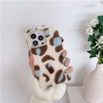 IPhone 13 için Tybiky Peluş Telefon Kılıfı Sevimli Tavşan Kürklü Yumuşak TPU Silikon Kılıf 3D Bling Pırlantalı Kış Sıcak Suni Kürk Kız Kılıf Kapak iPhone 13 Siyah