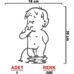Işeyen Çocuk Sticker Model 8 - Oto Sticker - Araba Sticker - Araç Sticker - Cam Sticker - 16cm X 30cm - Gri