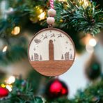 İskandinav Tarzı İ Harfi Yılbaşı Kişiye Özel Minimalist Noel Baba Desenli Çam Ağacı Süsü Ceviz