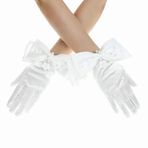 IYOU-IYOU kadın düğün eldiven beyaz inci saten inci eldiven kısa yay gelin eldiven aksesuarları Opera dans Opera çay partisi Cosplay