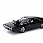 JADA Oyuncak Hızlı ve Öfkeli Dom & Dodge Charger R / T, 1: 24 Ölçek Siyah Die-Cast Car 2.75 ile \ "Die-Cast Şekil"