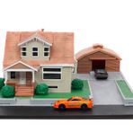 Jada Toys Hızlı ve Öfkeli Nano Hollywood Rides Dom Toretto'nun Evini Sergileyen Diorama, İki adet 1,65" Döküm Araba, Çocuklar ve Yetişkinler için Oyuncaklar (33668)