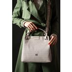 Just Polo Siyah Kadın Kabartma Desenli Mıknatıslı Çıtçıt Kapama El Çantası Omuz Askısıyla Jp4031 Taş