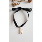 K HARF TARZ İNCİLİ KURDELA CHOKER KOLYE