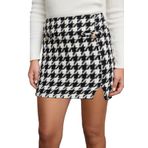 Kadın Moda Stil Mini Astarsız Dokuma Önden Cep ve Yırtmaç Detaylı Kazayağı Desenli Dokuma Etek
