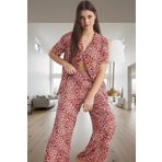 Kadın Şık Leopar Desenli Viskon Pijama Takımı Rahat ve Feminen Tasarım Dayanıklı Malzeme Modern Stil