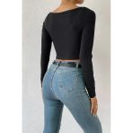 Kadın Zarif Dokunuş Siyah Uzun Kol Göğüs Dekolteli Şık Crop Top Bluz