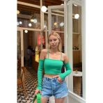 Kadın Zümrüt Yeşili Madonna Yaka Parçalı Kol Fitilli Crop Bluz (Zck0554)