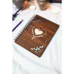 Kalp Ahşap Kapaklı Defter - Çizgisiz Defter - 60 Yaprak (120 Sayfa) - A5 15X21 cm - Sevgiliye Hediye