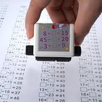 Kanji Toplama ve Çıkarma İşlemi Alıştırma Test Kaşesi – Matematik Eğitim Oyuncağı | Ayarlanabilir Rulo Damga | Eğlenceli Matematik Soruları | 1-100 Arası Sayılar | Çocuklar için Pratik ve Öğrenme Arac