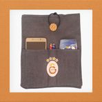 Karne Hediyesi Galatasaray Logolu Kitap Kılıfı, Kitap Çantası, Askılı Kitap Çantası, Askılı Kitap Kılıfı, E-Book kılıfı, E-Book Çantası, Tablet Kılıfı, Tablet Çantası, Book Sleeve