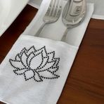 Kaşıklık Servis Sunum 6 Adet Lotus Çiçeği İşlemeli Tasarım Çatal Bıçak Kılıfı Siyah (Beyaz)