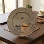 Kendin Tasarla Gümüş Metal Tabak Plaket - Şeffaf Ayaklı Kişiye Özel Baskılı Ödül