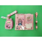 Kiddy Kırtasiye Seti ( Labubu-Bozuk Para Cüzdanı&maskot - Stres Çarklı Bloknot - Çok Renkli Tükenmez Kalem) - 01P-Pembe