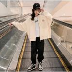 KİDS FACE KİDS FACEözeltasarım Kapüşonlu Fermuarlı Minik Ayıcık Baskılı Pamuk Oversize Kız Çocuk Sweatshirt - Açık Ekru - 8 Yaş
