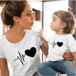 Kids Face Özel Tasarım Yuvarlak Yaka Kalp Atışı Baskılı %100 Pamuk Anne-Çocuk Kombini T-Shırt - Beyaz