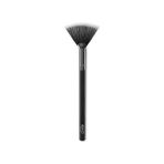 Kiko Milano Makyaj Fırçası - Face 12 Powder Fan Brush Siyah Renk ile Uzun Süre Kalıcı Etki