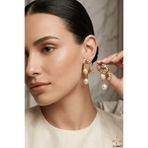 King Bee NATURA SERİ Kadın Gold Renk Dokulu Kelebek Tasarım İnci Detaylı Sarkıt Küpe/Gold İncili Kelebek Küpe