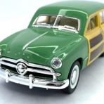 Kinsmart 1949 Ford Woody Wagon Çek Bırak 5inch. Lisanslı Model Araba, Oyuncak Araba 1:40