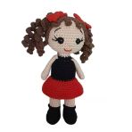 Kırmızı Siyah Öğrenci Kız Bebek Amigurumi Organik Anahtarlık Oyuncak