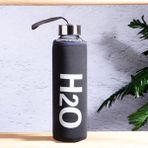 Kitchenboost Kılıflı H2O Cam Matara - Su Matarası 500 ml Suluk Gri