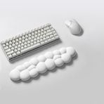 Klasse Cloud Klavye Bilek Desteği, Bulut ErgoPad, Kaymaz Tabanlı, Nefes Alan Kumaş, Ağrı Önleyici (Klavye Desteği, Beyaz)