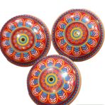 KNOBSWORLD 6'lı set el boyaması seramik kapı düğmeleri klasik Mandala tasarımlı çekmeceler, dolaplar, komodinler, elbise dolapları, mobilyalar için, kapı düğmeleri vidalar ve somunlar dahil (11)