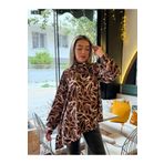 Kokosh moda Kadın Leopar Detaylı Yarı Balıkçı Yaka Asimetrik Kesim Şık Bluz