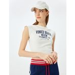 Kolej Baskılı Slim Fit Bisiklet Yaka Kolsuz Crop Tişört