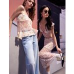 KOTON Çiçekli Tül Dantel Bluz Crop Fiyonk Detaylı Fırfırlı V Yaka Slim Fit