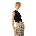 Koton Dik Yaka Metal Aksesuarlı Slim Fit Kolsuz Bluz