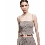 Koton X Melis Ağazat - Viskon Crinkle Kumaş Düğmeli İnce Askılı Pötikareli Crop Bluz