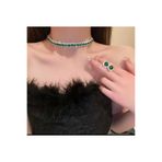 Kraliçe Zarafeti Işıltılı Yeşil Taşlı Choker Kolye – Göz Kamaştıran Özel Gün Şıklığı YŞL1