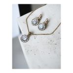 Kristal Taşlı Papatya Figürlü Kolye ve Küpe Seti