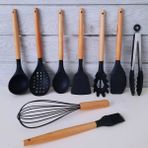 Krommet 9 Parça Bambu Saplı Silikon Servis Seti -Kepçe, Kevgir, Spatula, Kaşık, Spagetti K., Çırpıcı, Maşa