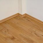 Krono Original Krono Modera Classic Derzli Laminat Parke Alp Meşe 8mm 5985 + 6cm Süpürgelik + 3mm Kapron Takım Kahverengi