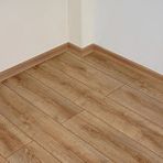 Krono Original Krono Modera Classic Derzli Laminat Parke Yenice Meşe 8mm K057 + 6cm Süpürgelik + 3mm Kapron Takım Kahverengi