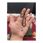 Kttesbihaksesuar 4x7 mm BİLEK BOY KAPLAMA PÜSKÜLLÜ SARI SİYAH SÜRMELİ TOZ KEHRİBAR TESBİH
