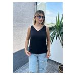 Kübra Tekstil Kadın V Yaka Sırt Detaylı Siyah Sıfır Kol Bluz
