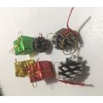 Küçük Kozalak Renkli Paketler Yılbaşı Çam Ağacı Ağaç Süsü Süsleri