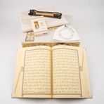 Kuran + Seccade + Tesbih + Takke + Misvak + Esans Hediye Seti (Orta Boy, Raşel Kare Kutu, Krem)