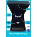 Kuşkaya Ticaret Işıklı Kutuda | 4 Kalpli Yonca Kolye Yüzük Set | Gümüş Renk | 14 Şubat Sevgililer Günü Hediyesi Gümüş Tek Ebat