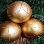 Kuzey Vıp Kalite 8 Cm 4 Adet Simli Gold Top Yılbaşı Ağacı Süsleri Vitrin Süsleri Gold Yılbaşı Top
