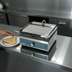 KUZHINE 12 Dilim Tost Makinesi Elektrikli