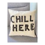 La Vivi Chill Here Motto Punch İşlemeli Kırlent Yastık Kılıfı 42*42 Cm