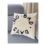 La Vivi No Bad Days Punch Kırlent Yastık Kılıfı Siyah 42*42 Cm