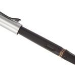 Lamy Joy 011 Dolma Kalem, Beyaz Renkte, Kaligrafi Yayı Ve Girintileri Bulunan 1,1 Mm Uç