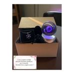 Lapidaria Kutu İçerisinde Satürn Temalı Işıklı 3d Led Işıklı Cam Küre Ve Lotus Kamelya Çiçeği Kolye1