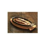 Lava Metal Balık Formlu Kulplu ve Ahşap Altlıklı 20x32 cm Döküm Balık Tavası